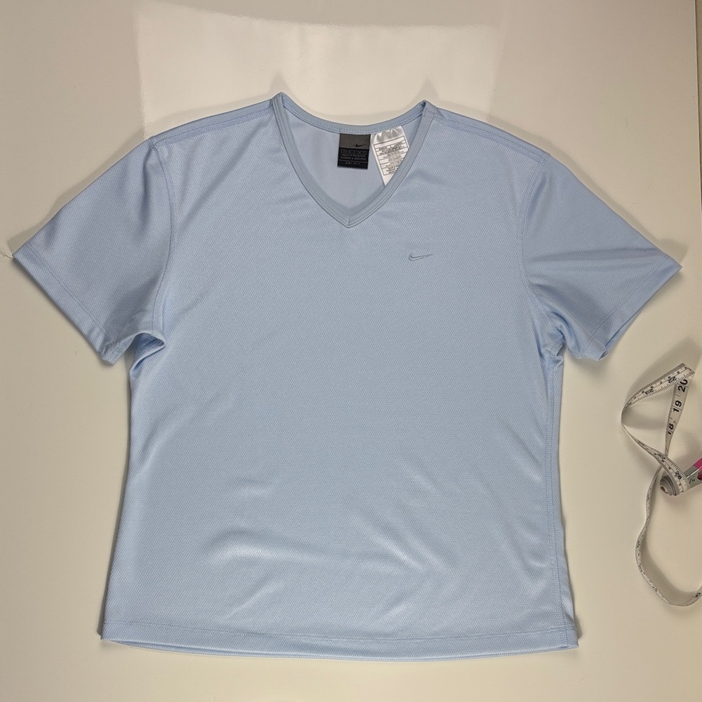 Nike Dri-fit Women Sm V neck textured pattern
